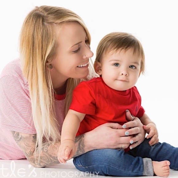 Meet your Posher, Ashlyn :) - Picture 8 of 16